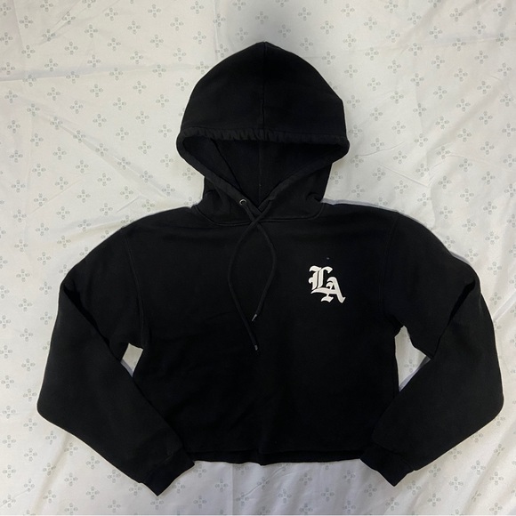 Forever 21 Tops - Forever 21 LA (Los Angeles) Black Cropped Hoodie